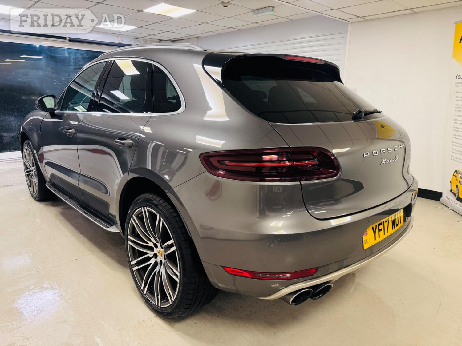 Porsche Macan 2017 - Cars in Stroud