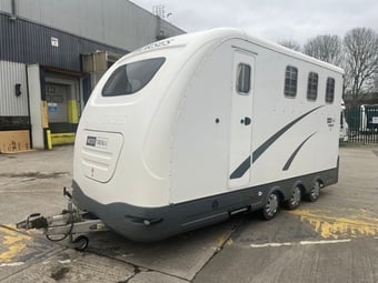 Equi-Trek Multi-Treka  Horse Trailer