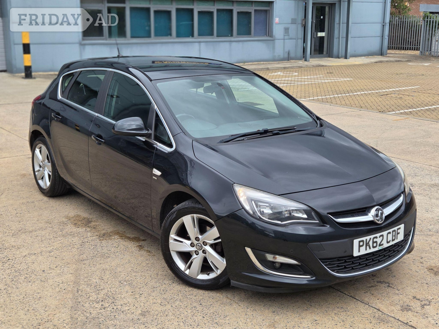 Vauxhall Astra 2012 - Cars