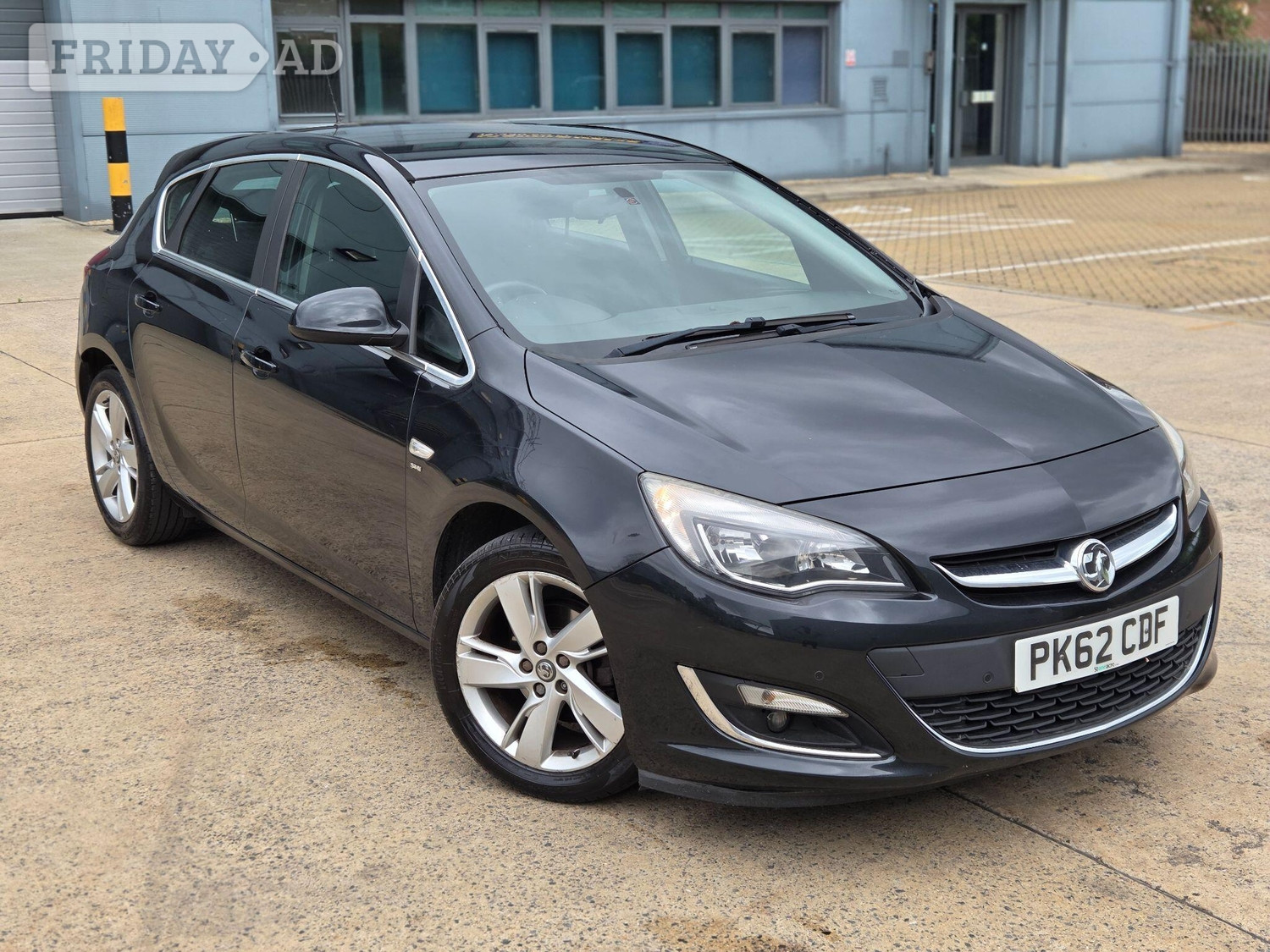 Vauxhall Astra 2012 in Slough