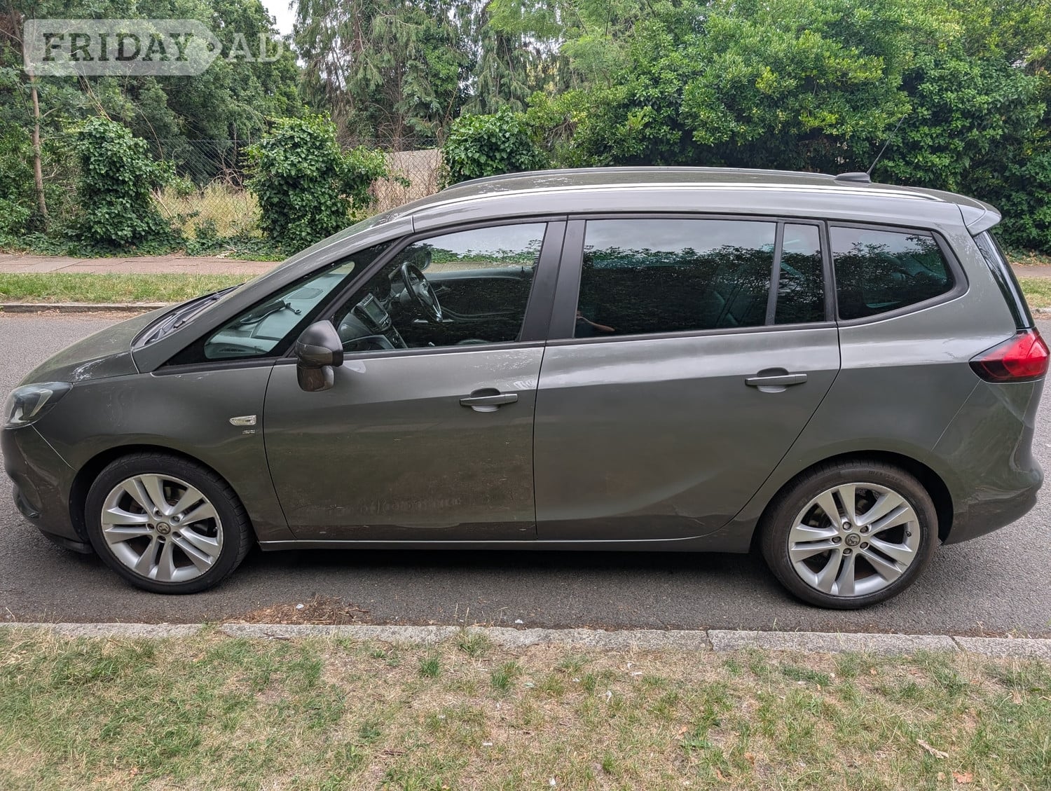 Vauxhall Zafira Tourer 2018 - Cars in Wembley