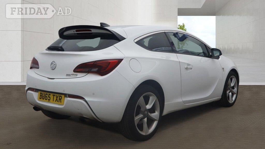 Vauxhall Astra 2015 - Cars in Winchester
