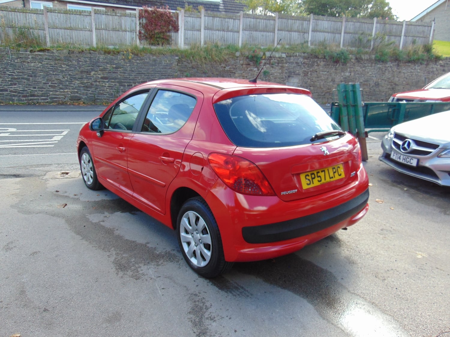 [ berth ]Peugeot 207