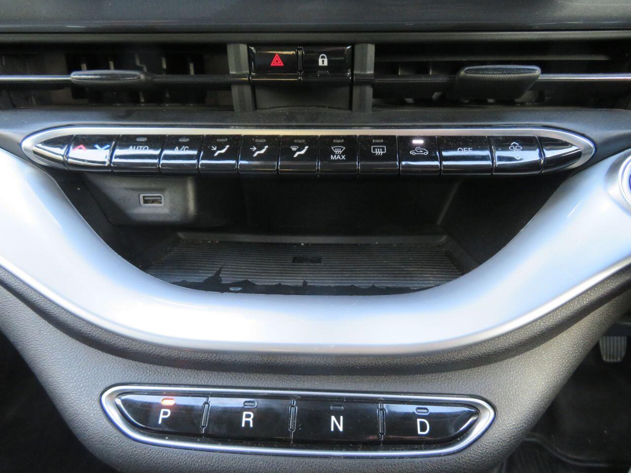 2023 FIAT 500E 42kWh Icon Hatchback 3dr Electric Automatic (118 ps) - Cars in Horsham