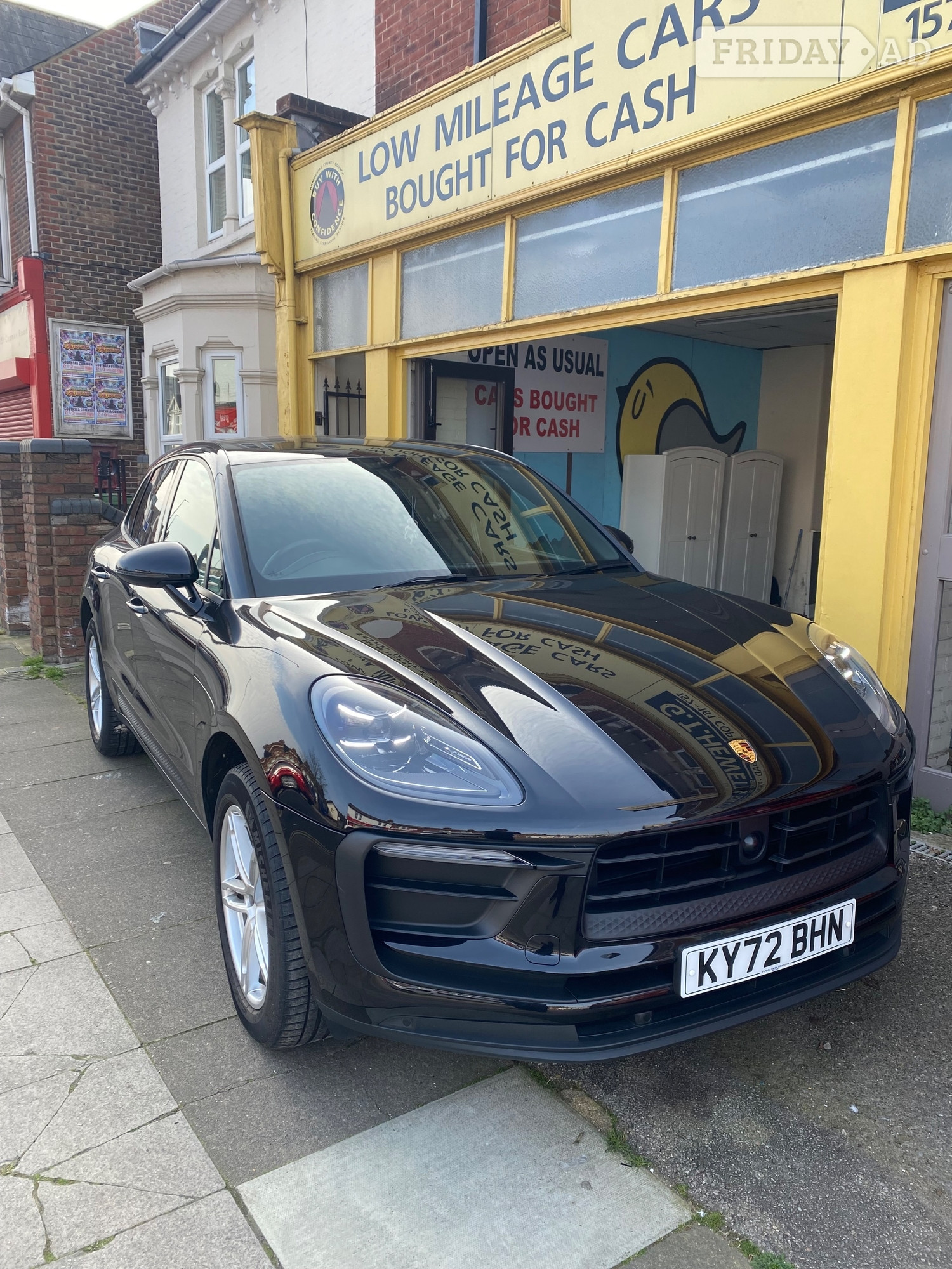Porsche Macan 2022 in Portsmouth