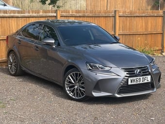 Lexus IS 2020