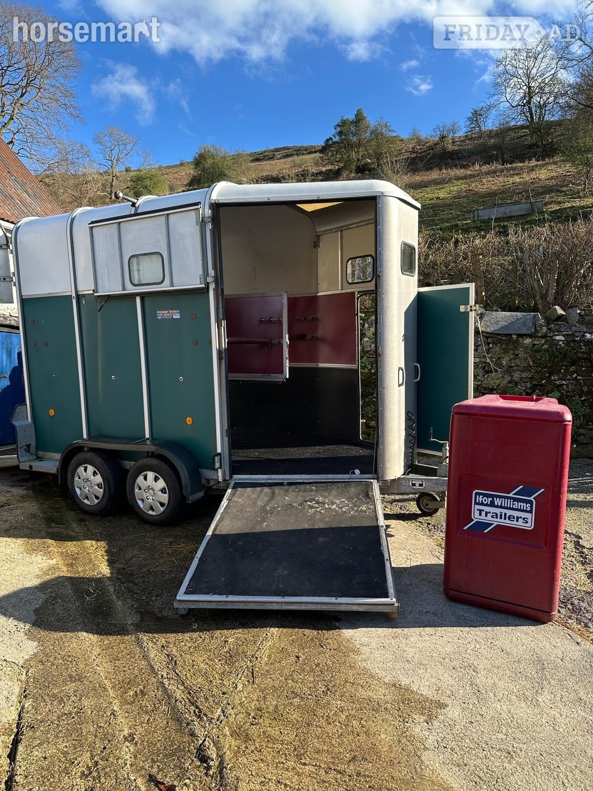 Ifor Williams HB510  Horse Trailer - Trailers & Horseboxes