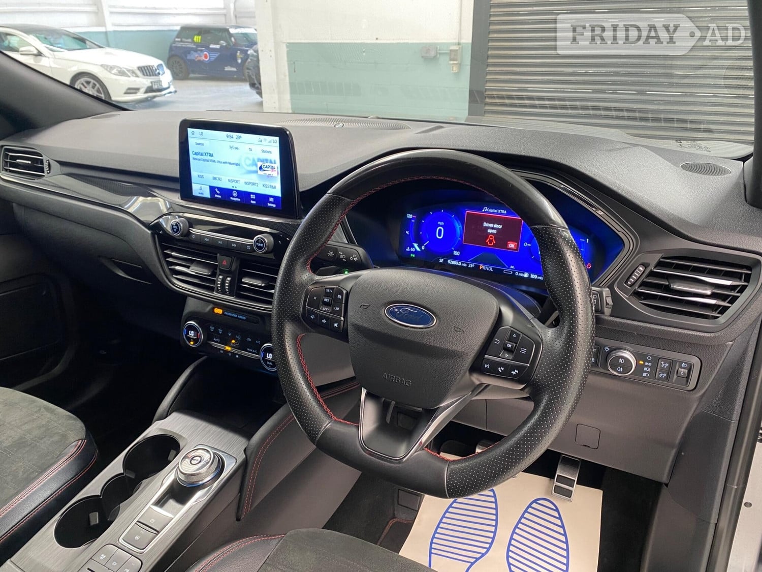 [ berth ]Ford Kuga