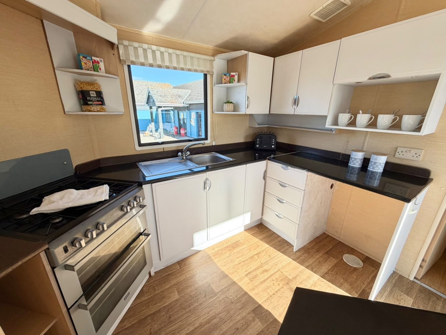 Willerby Westmoreland ** FIRST TIME BUY **  for sale - Holiday Homes in Dovercourt