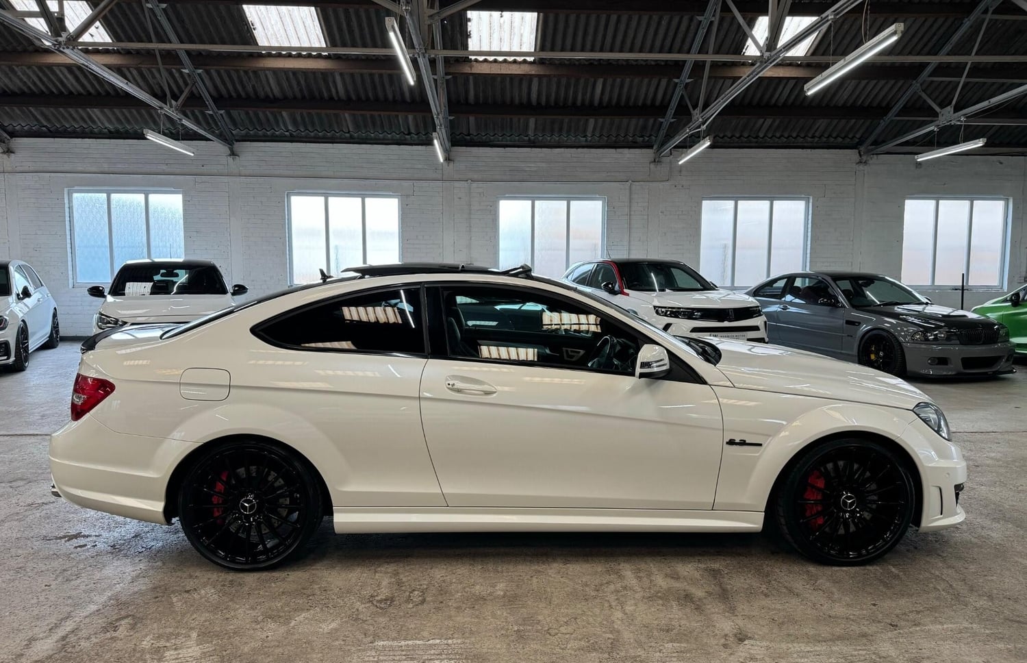 [ berth ]Mercedes-Benz C Class