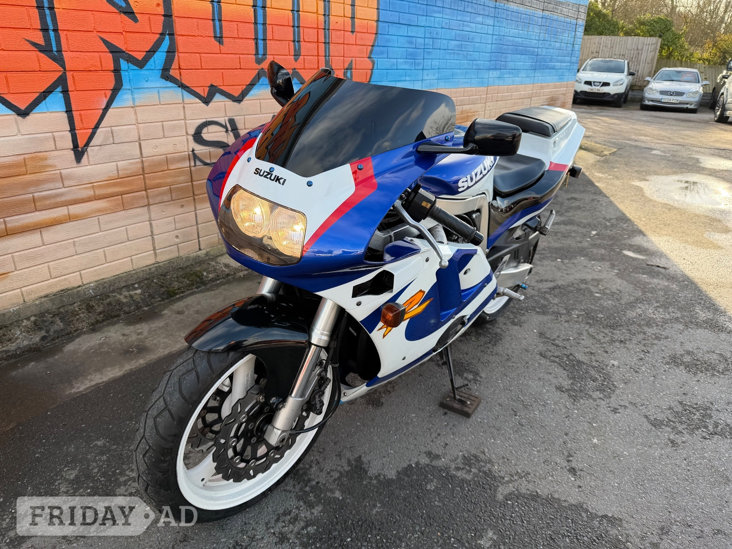 Suzuki GSXR 1991 in Paignton