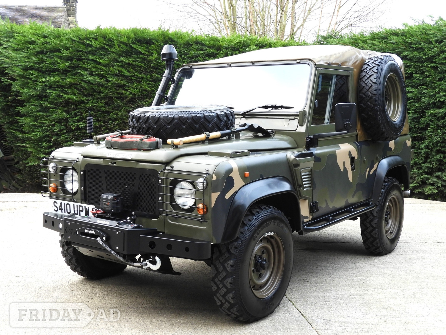 Land Rover Defender 90 Congleton