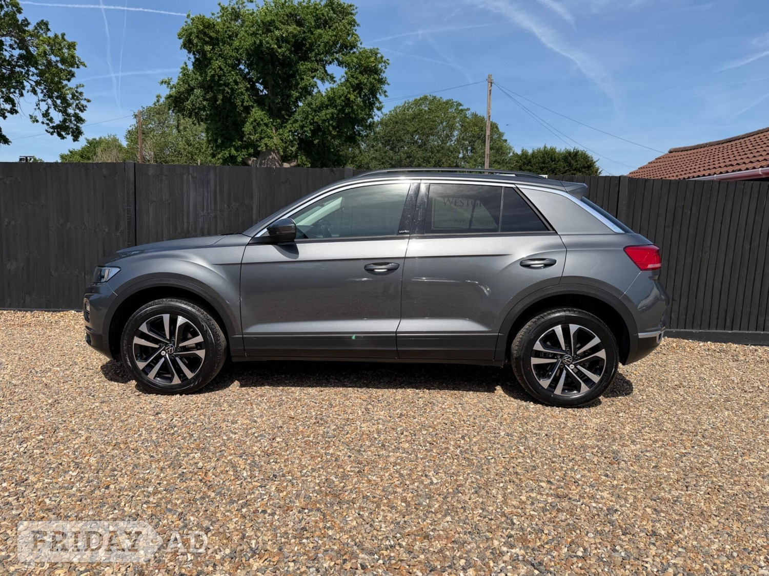[ berth ]Volkswagen T-Roc