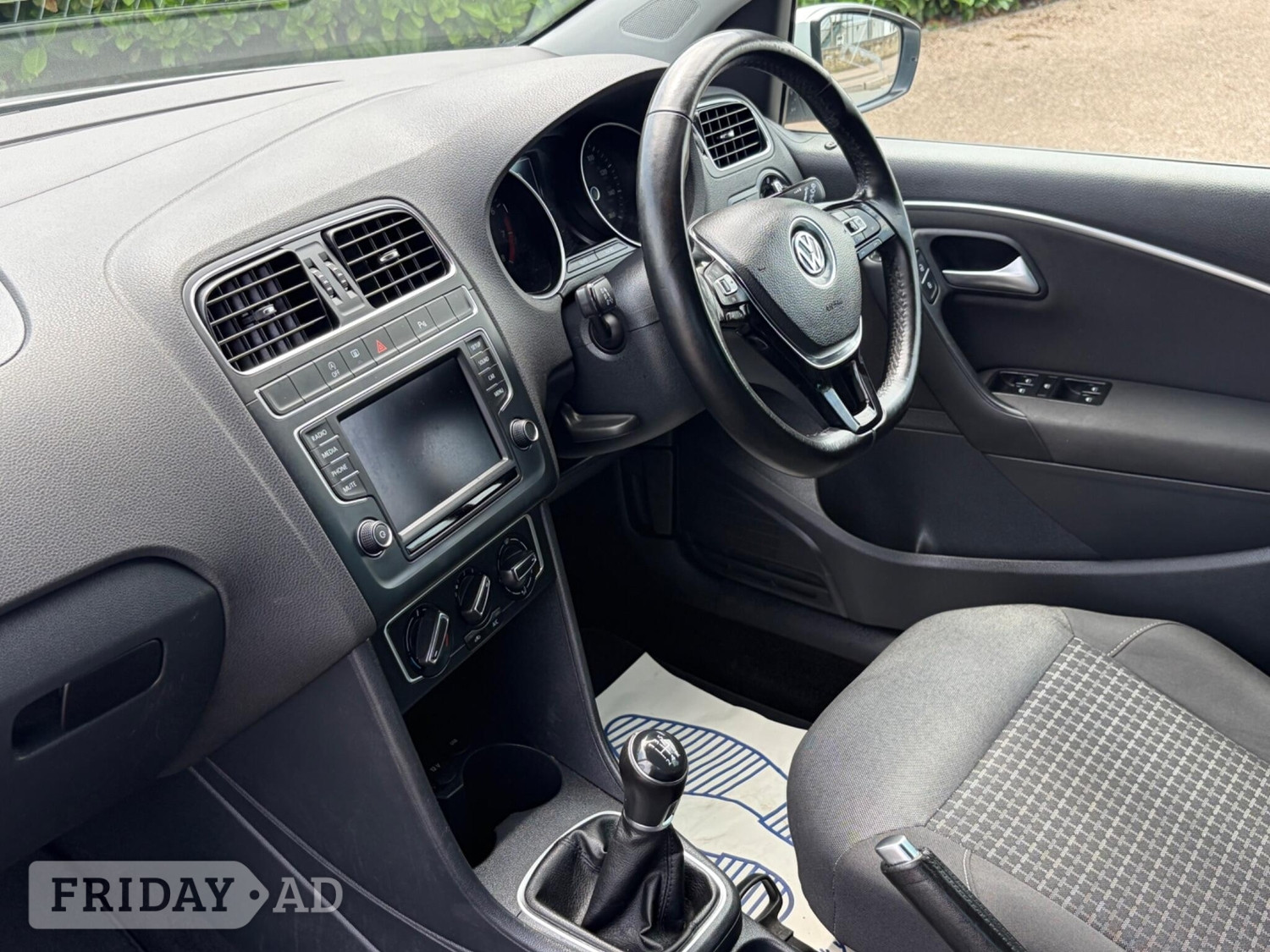 [ berth ]Volkswagen Polo