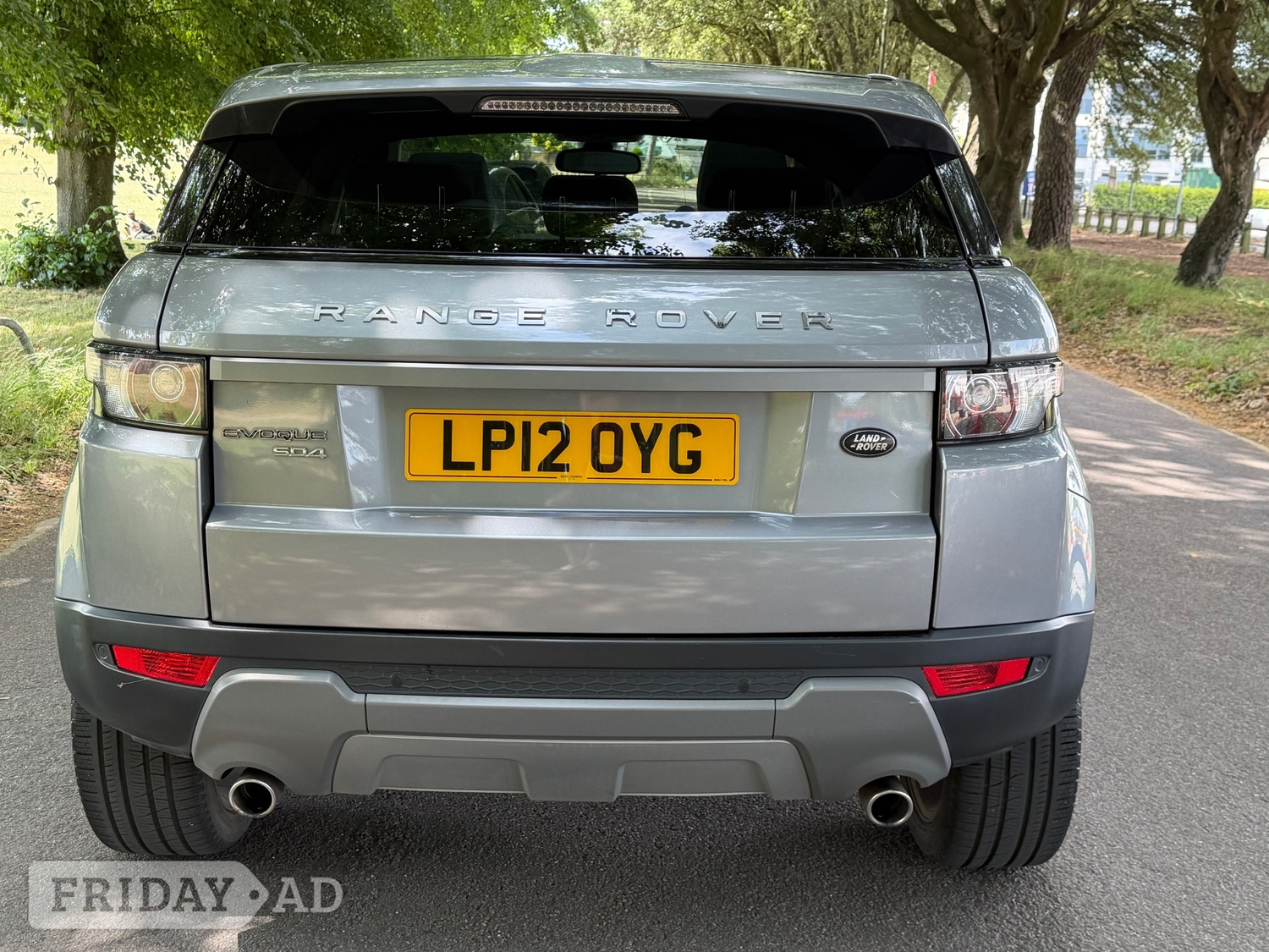 [ berth ]Land Rover Range Rover Evoque
