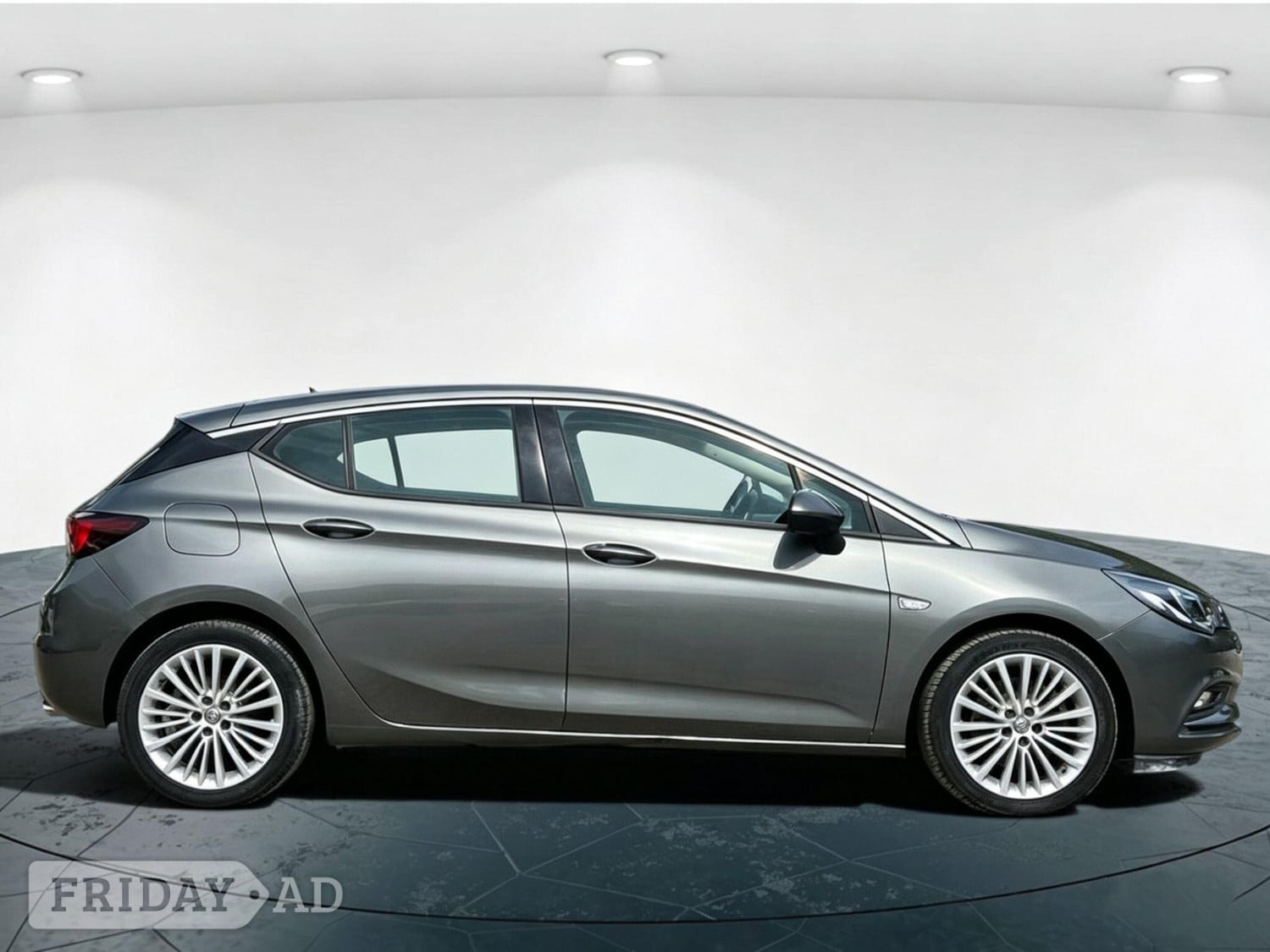 [ berth ]Vauxhall Astra