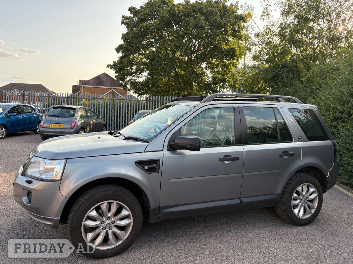 [ berth ]Land Rover Freelander 2