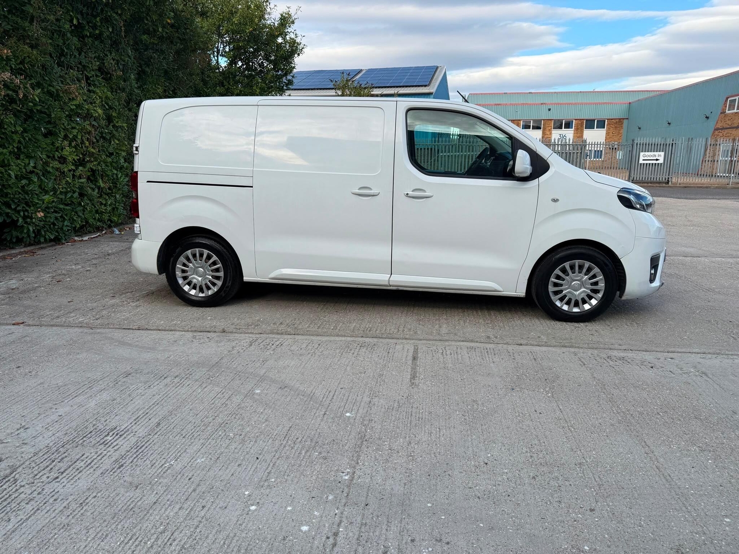 Toyota ProAce 2018 - Vans & Commercial Vehicles