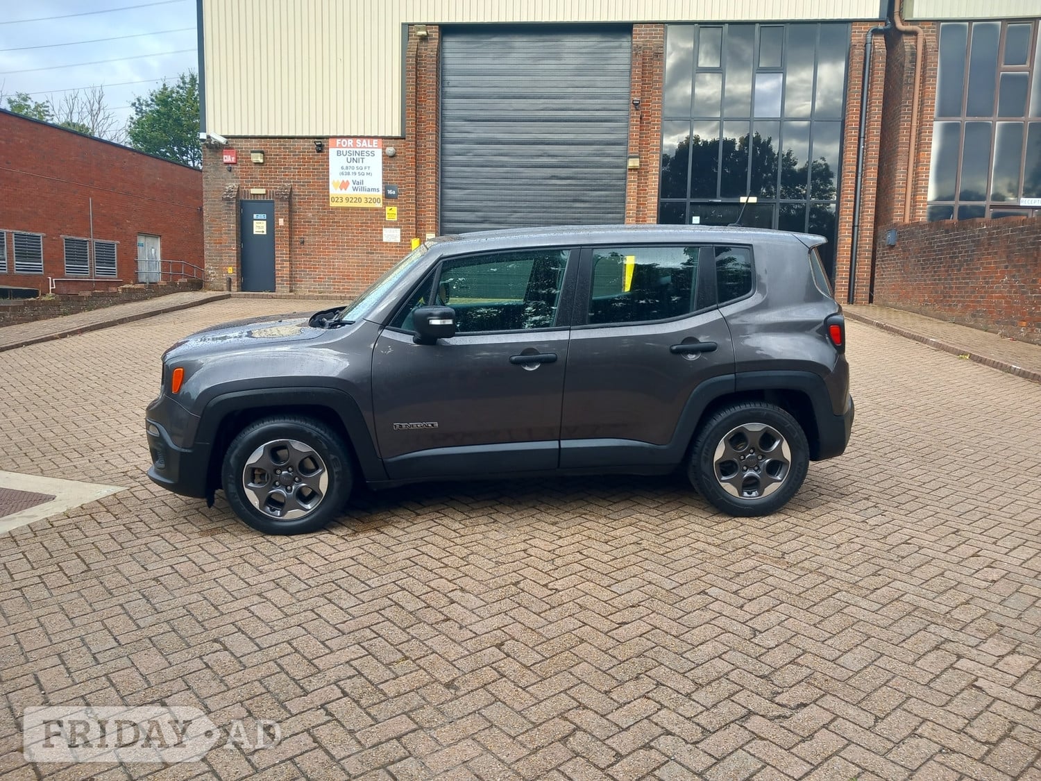 Jeep Renegade 2016 - Cars in Waterlooville
