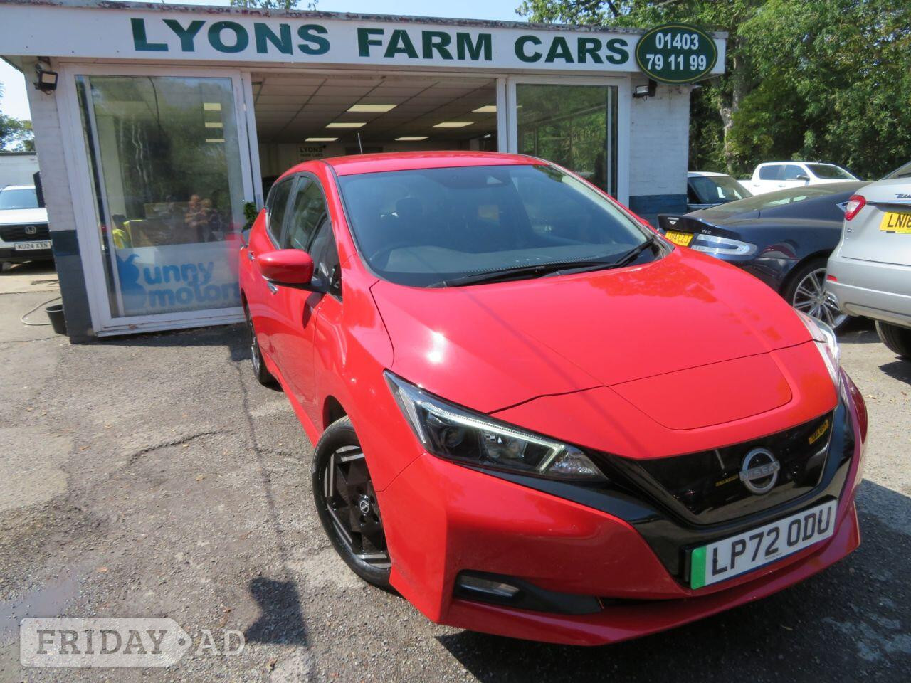 2022 NISSAN LEAF 40kWh Acenta Hatchback 5dr Electric Automatic (150 ps) 16" DIAMOND CUT ALLOYS + CARPLAY in Horsham