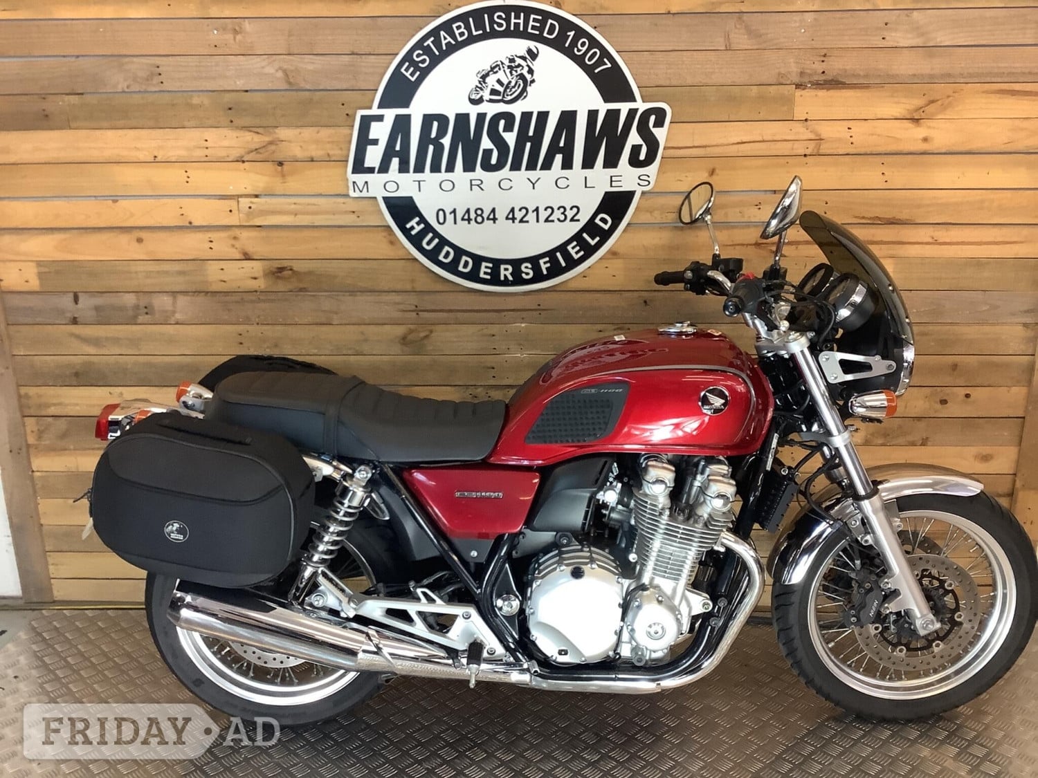 Honda CB 2016 in Huddersfield