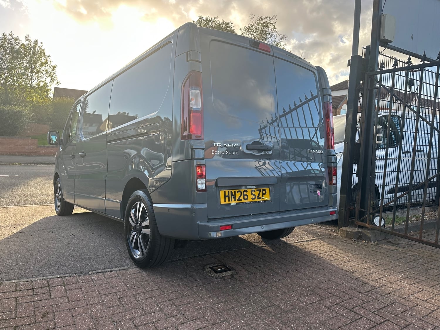 Renault Trafic 2026 - Vans & Commercial Vehicles
