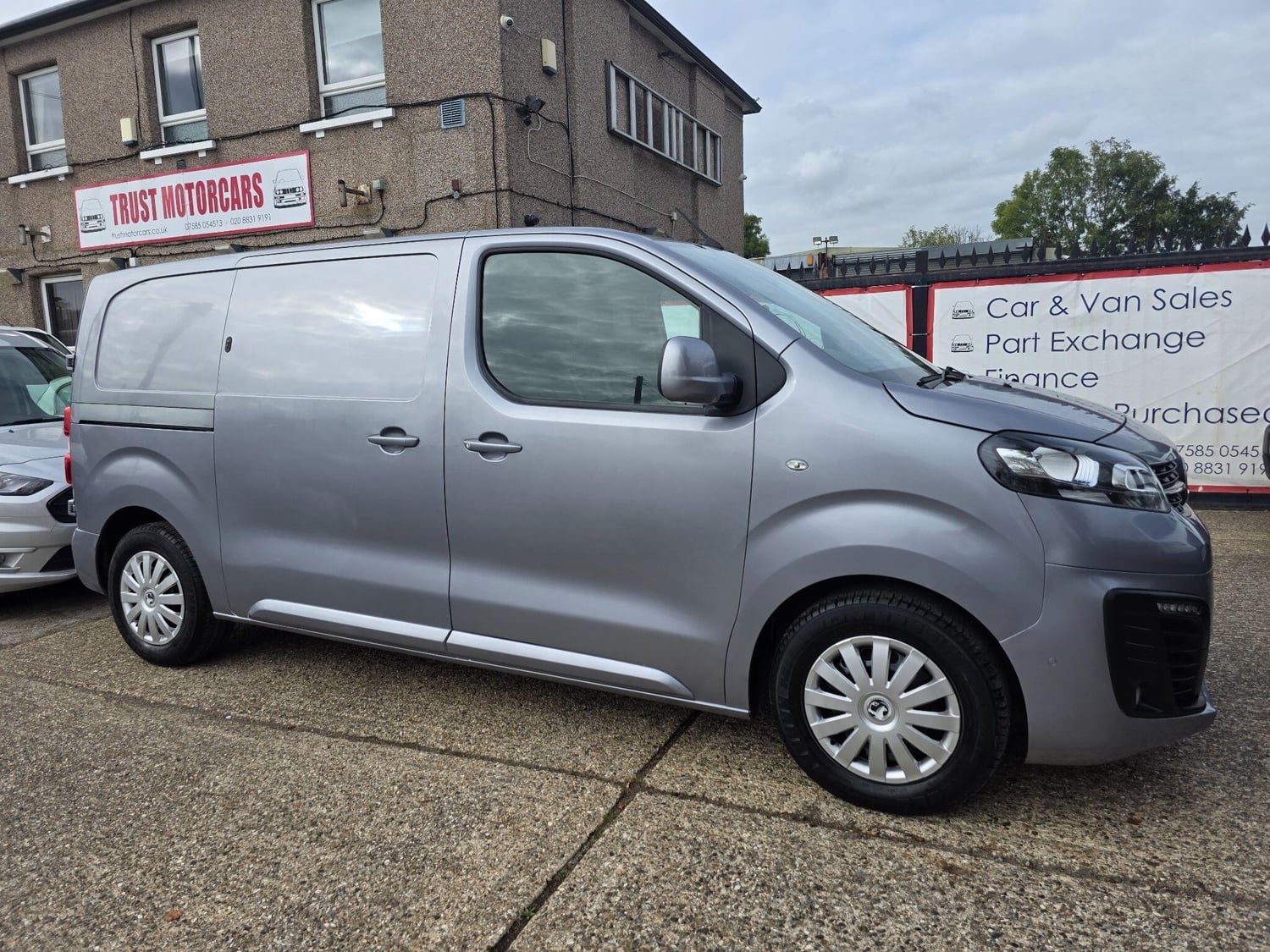 Vauxhall Vivaro Hounslow