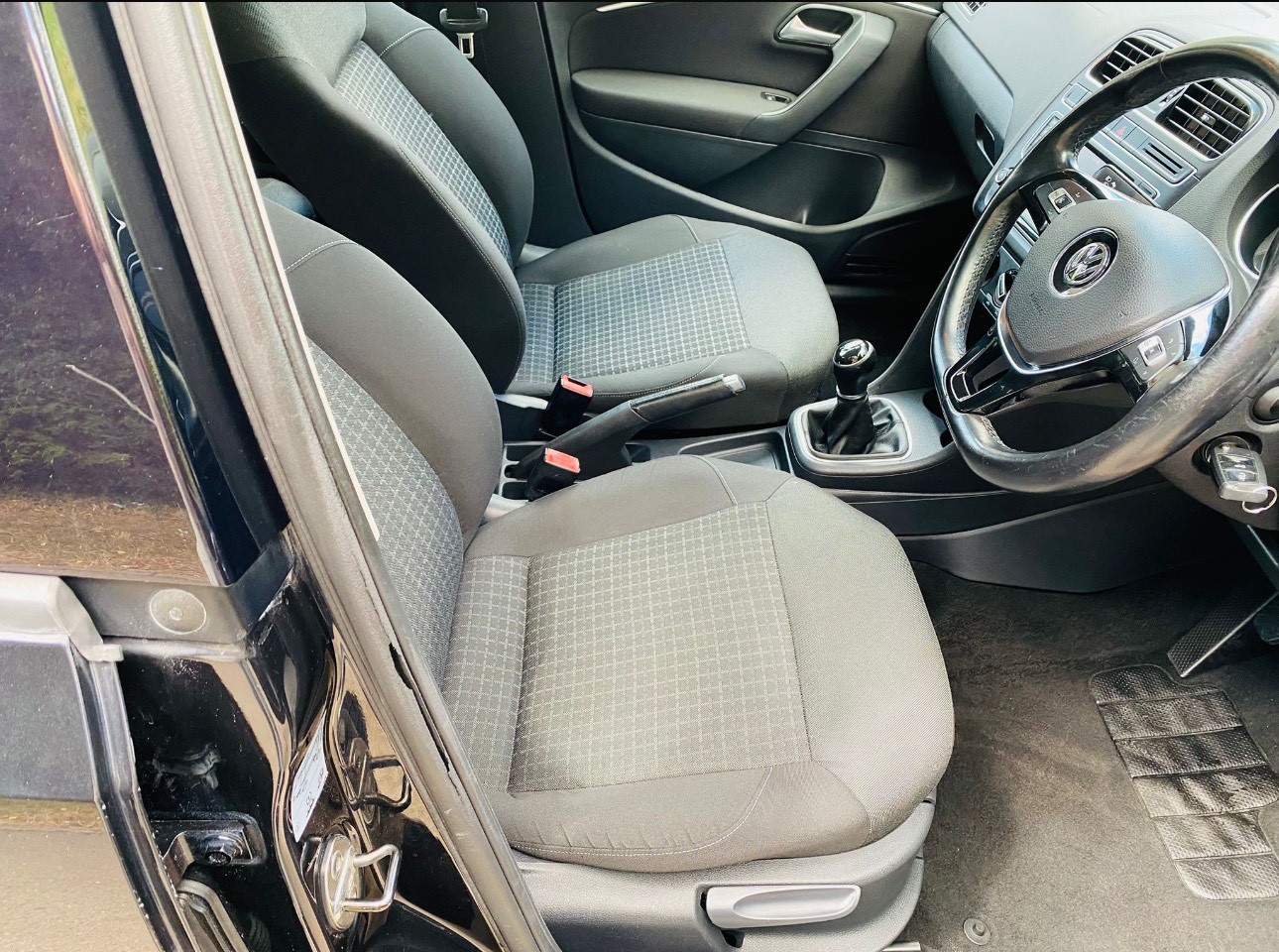 Volkswagen Polo 2014 - Cars in Southall