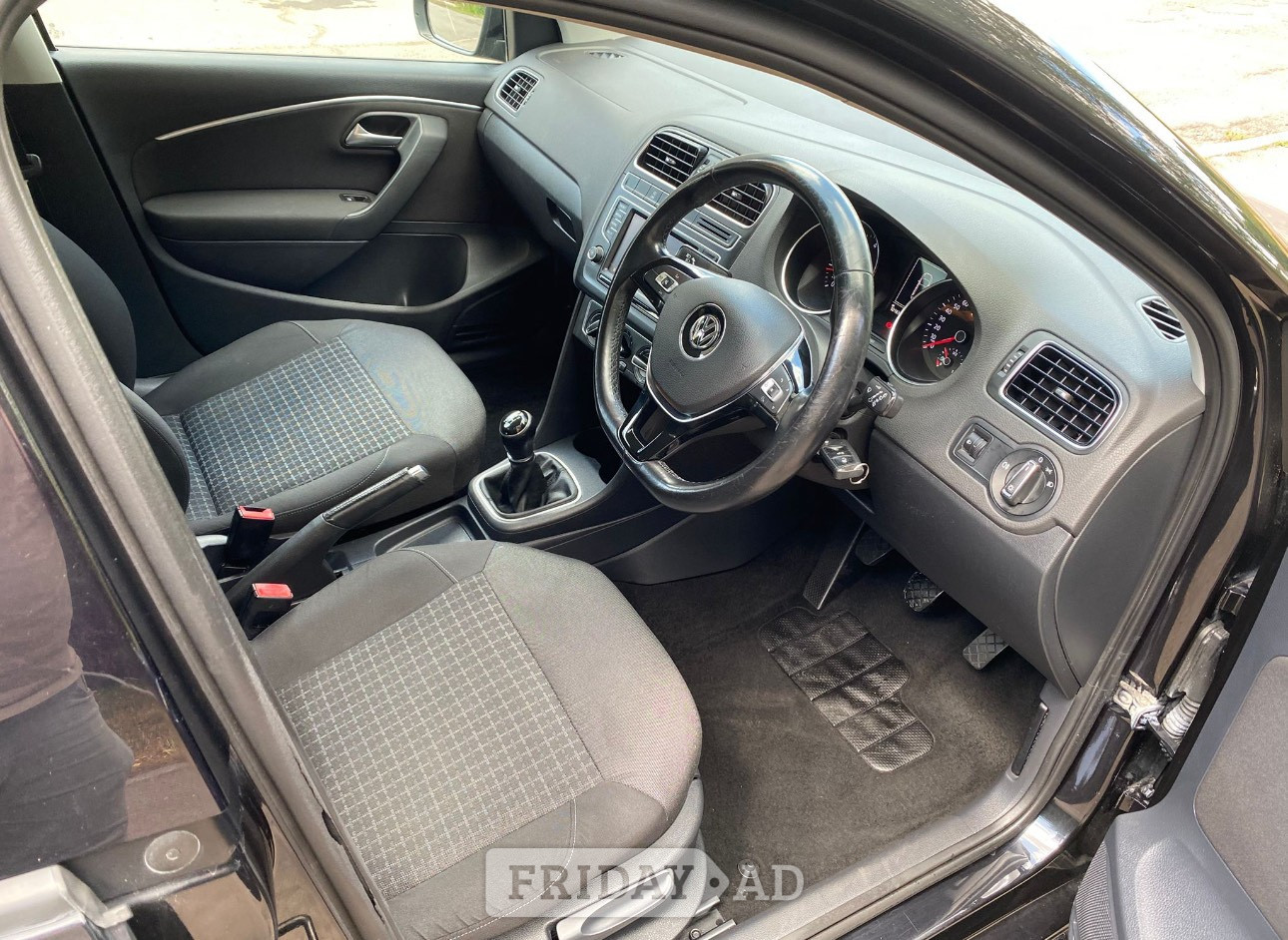 Volkswagen Polo 2014 - Cars