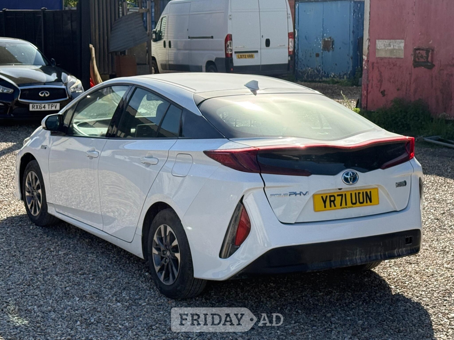 Toyota Prius 2021 - Cars in Slough