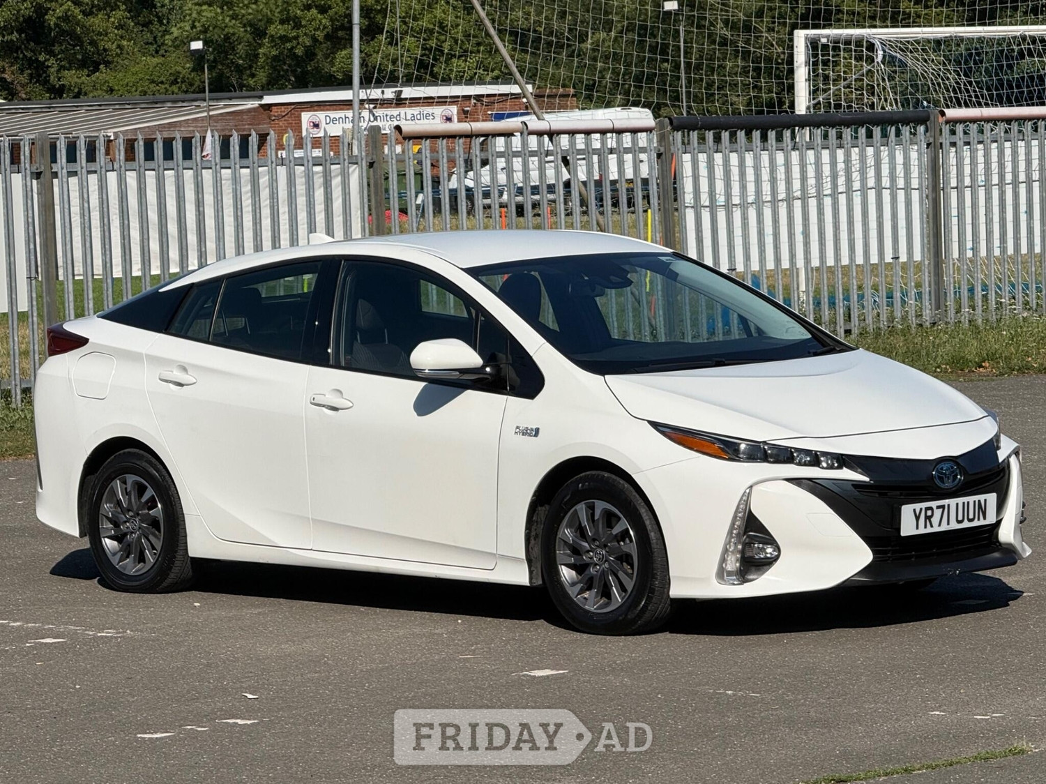 Toyota Prius 2021 - Cars in Slough