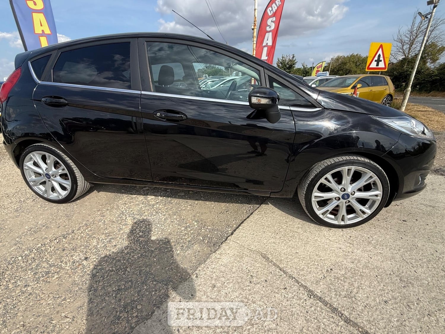 [ berth ]Ford Fiesta