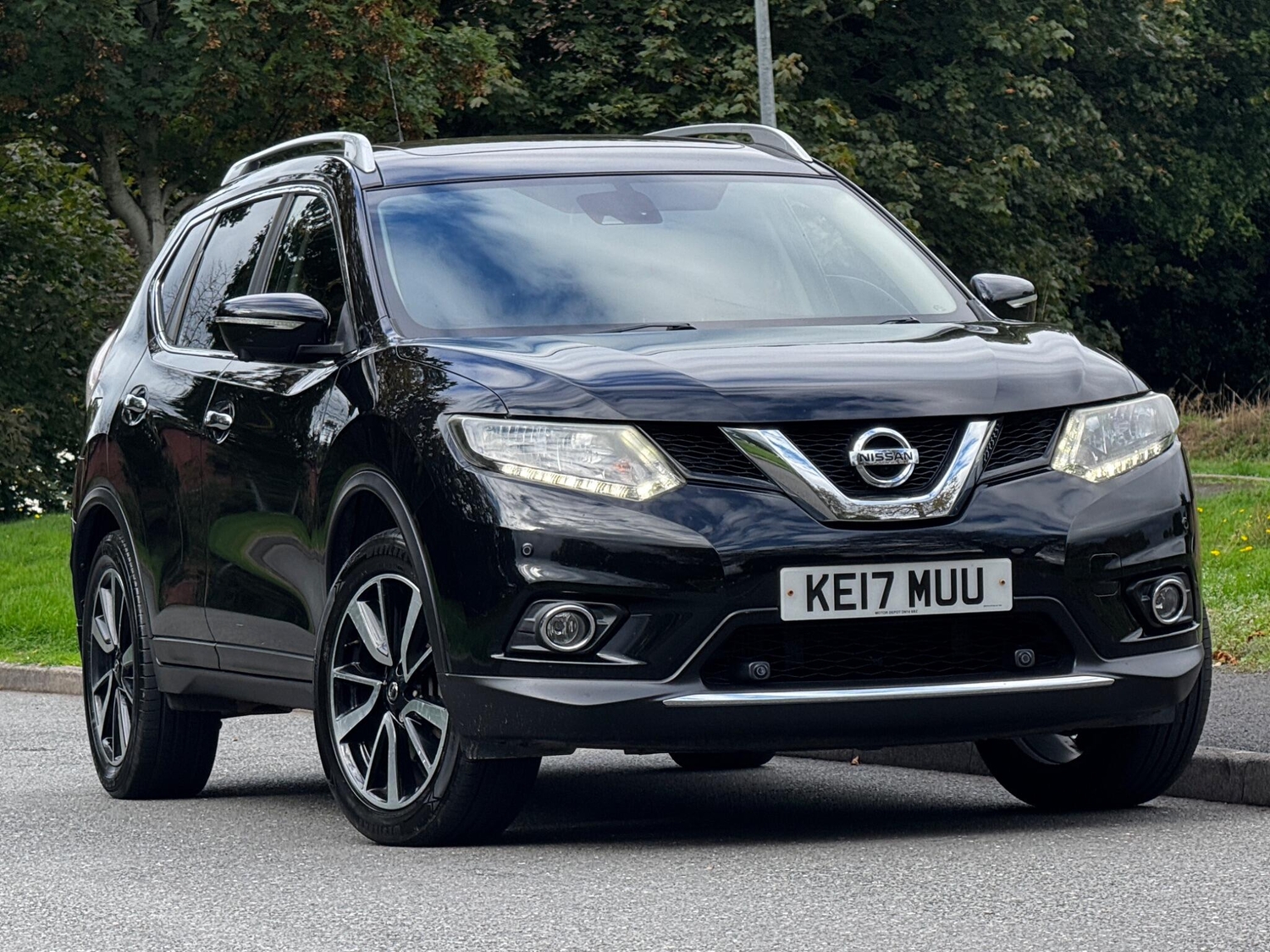 Nissan X-Trail 2017 - Cars in Birmingham