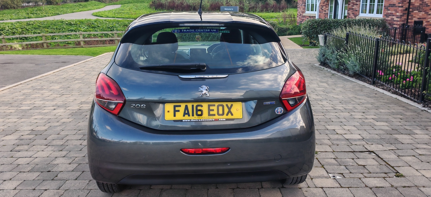Peugeot 208 2016 - Cars in Macclesfield