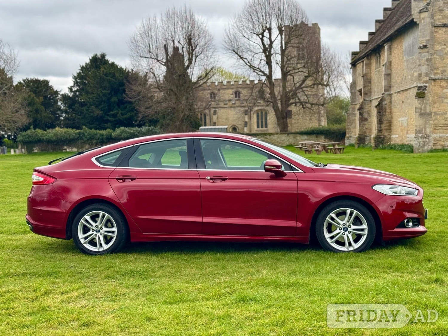[ berth ]Ford Mondeo