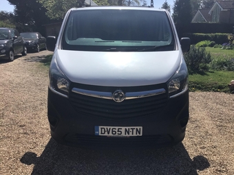 Vauxhall Vivaro 2015