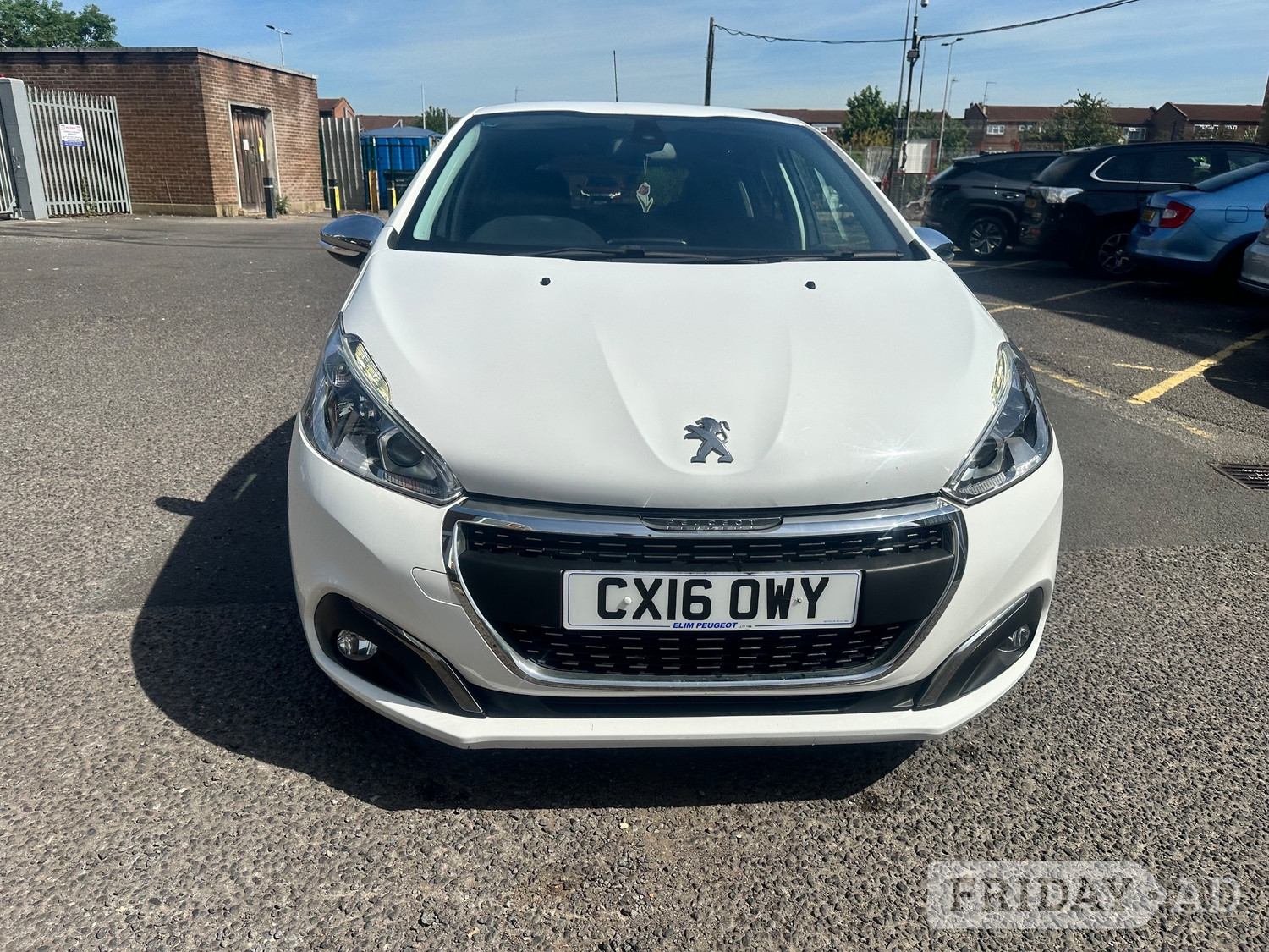 [ berth ]Peugeot 208