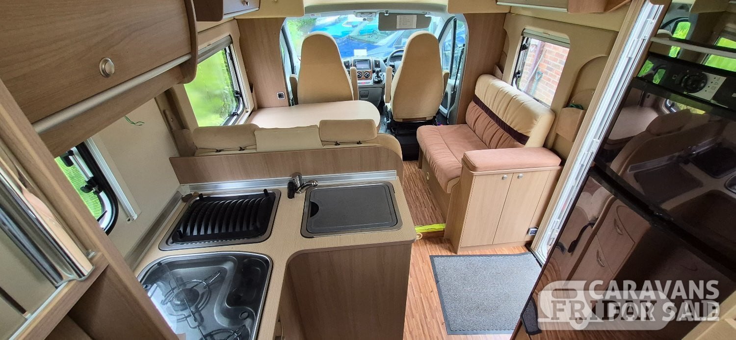 Burstner Ixeo IT 666 2010 for sale - Motorhomes & Caravans in Poole