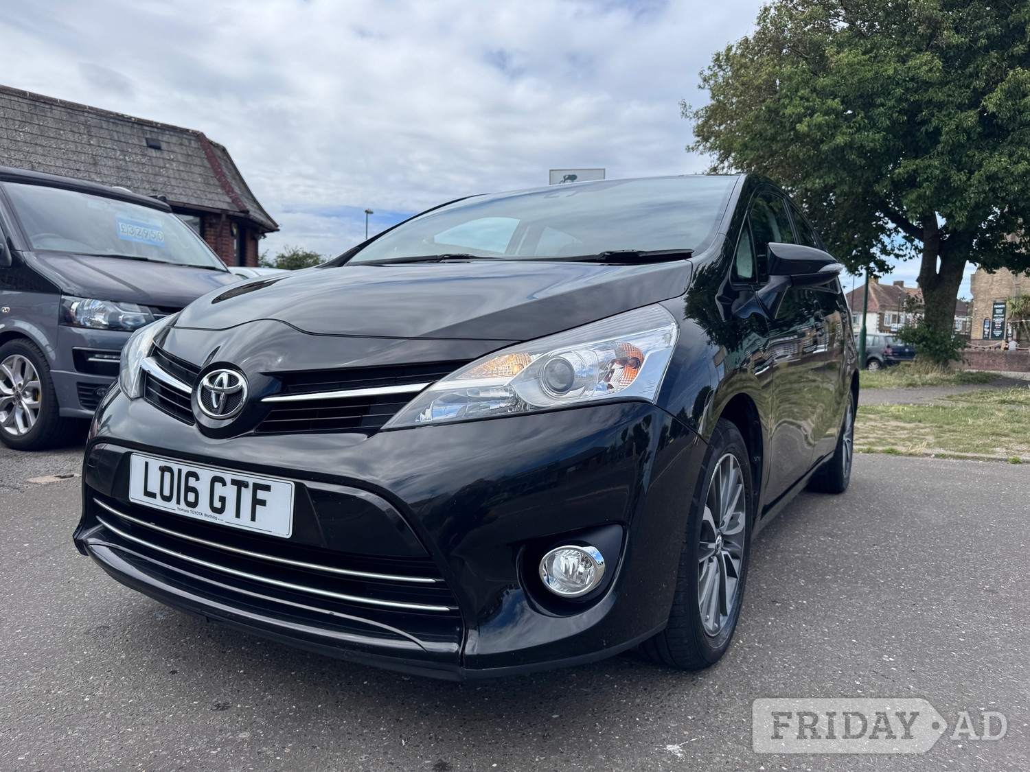 Toyota Verso 2016 in Lancing