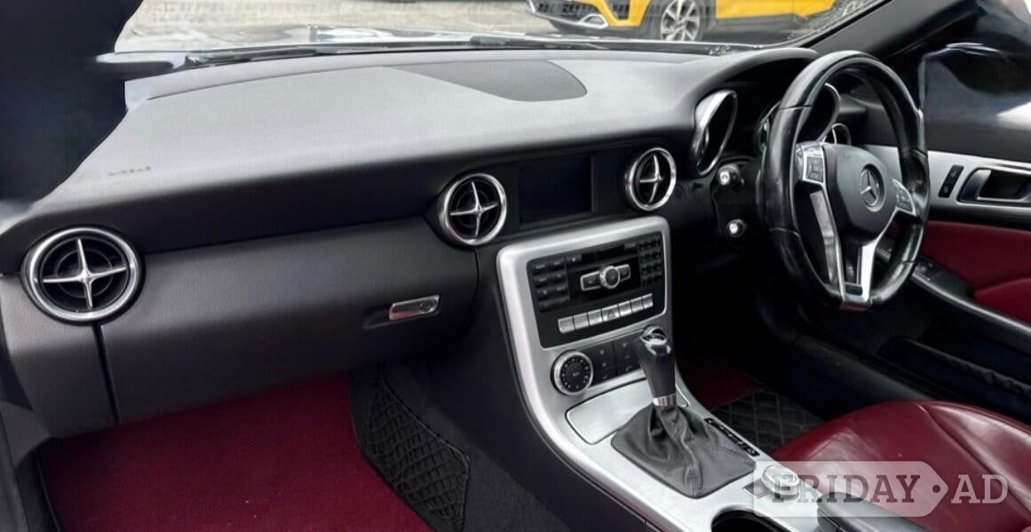 [ berth ]Mercedes-Benz SLK