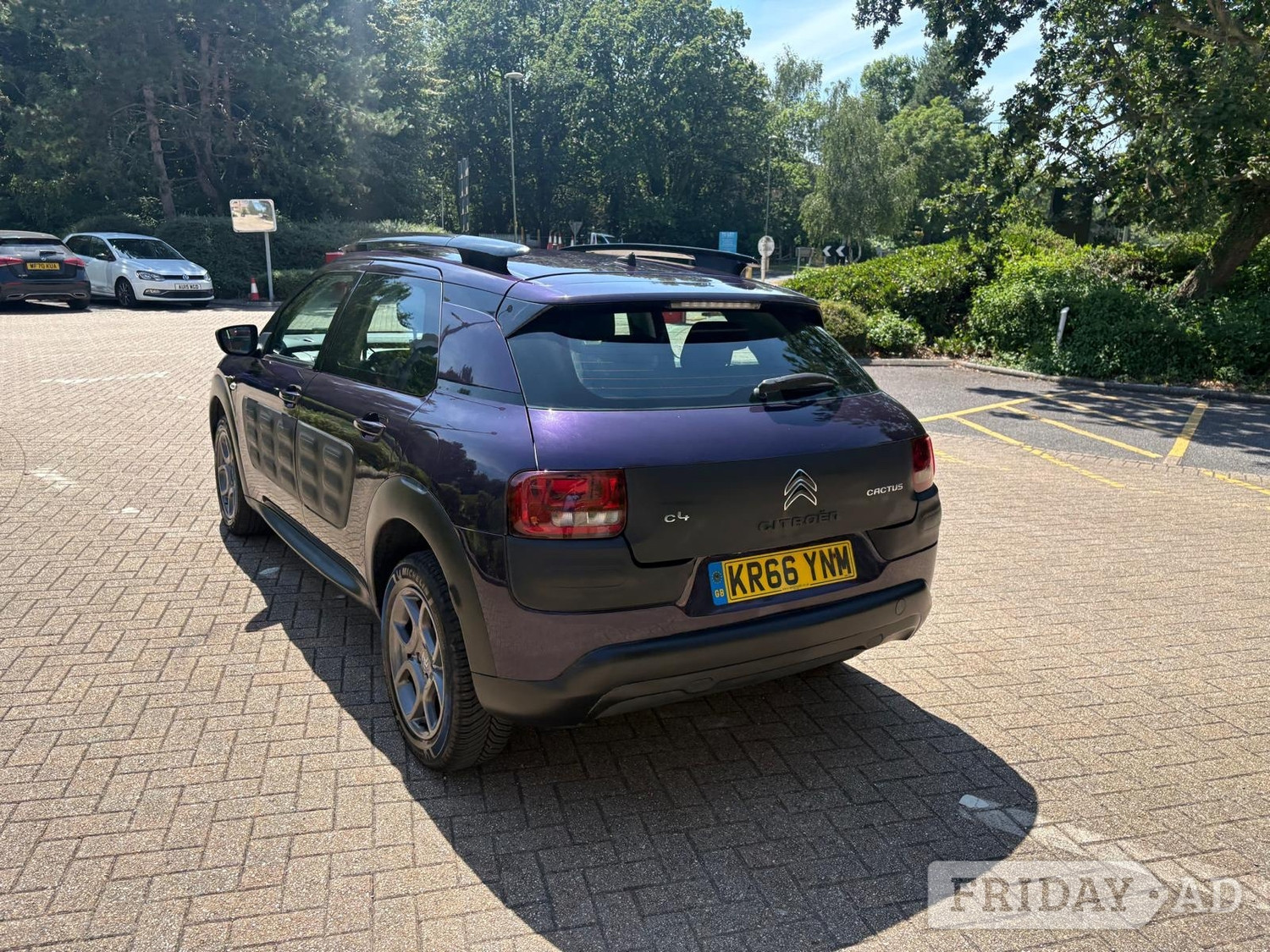 [ berth ]Citroen C4 Cactus