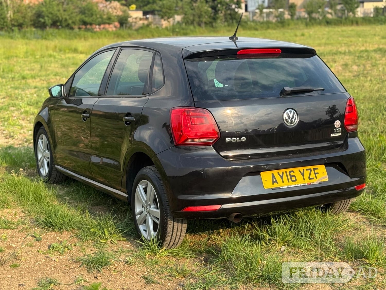 Volkswagen Polo 2016 - Cars in Windsor