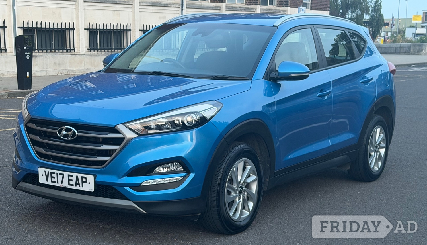 Hyundai Tucson Barking