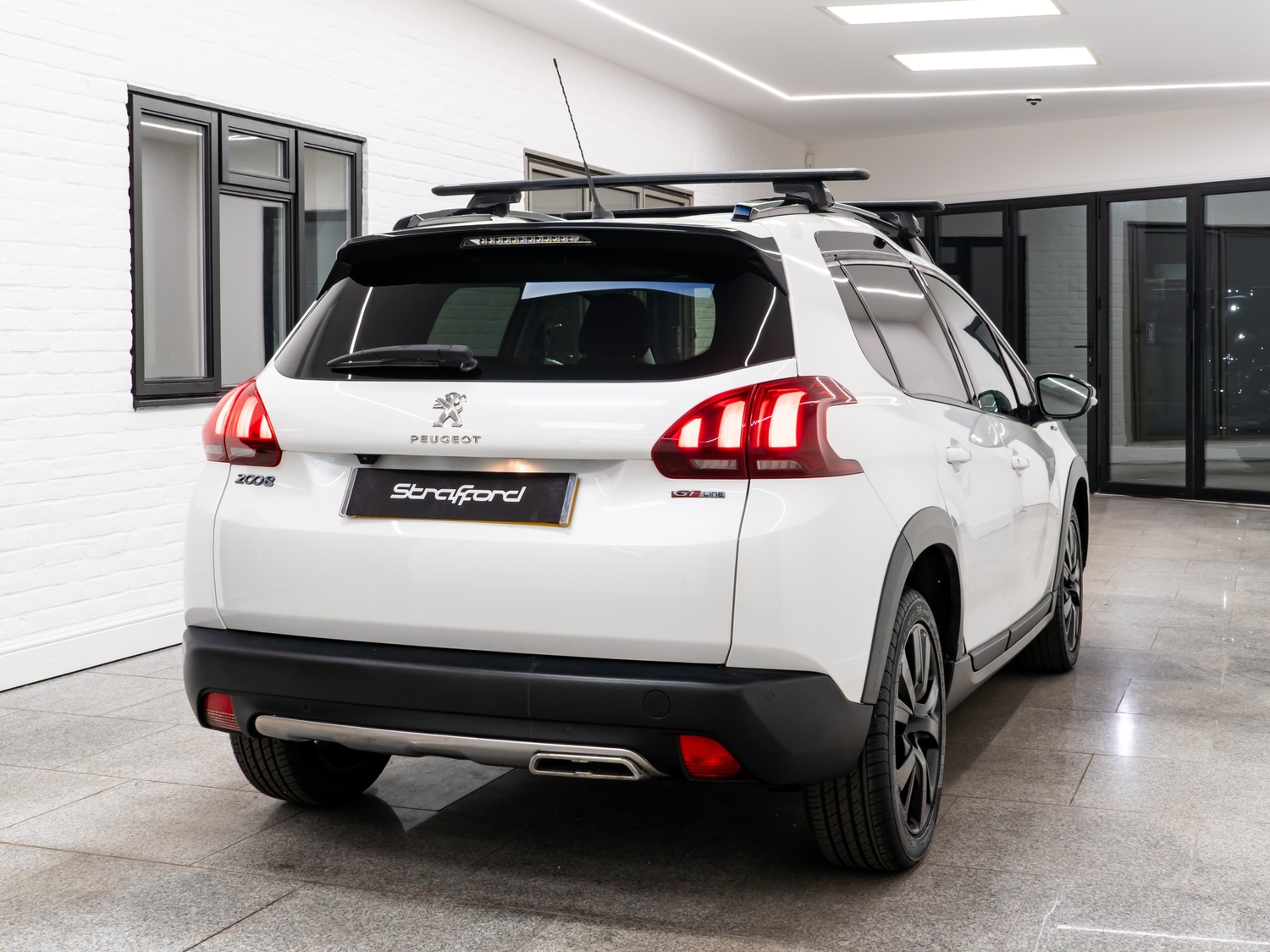 [ berth ]Peugeot 2008
