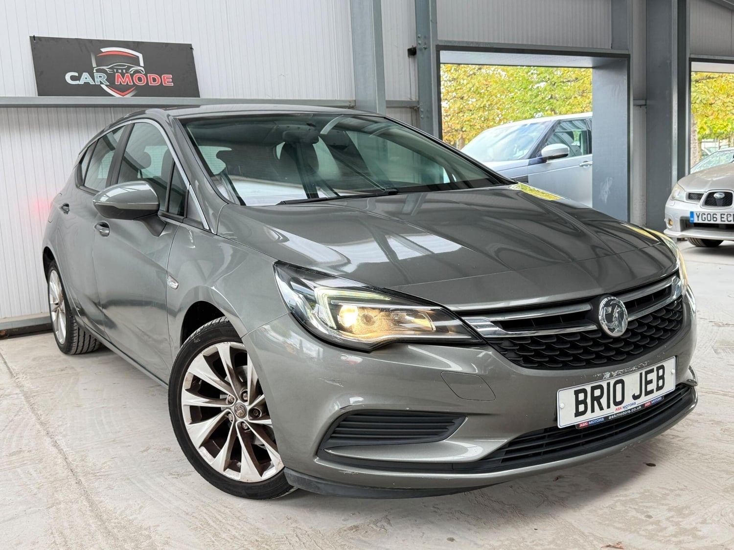 Vauxhall Astra 2017 - Cars in Hillingdon