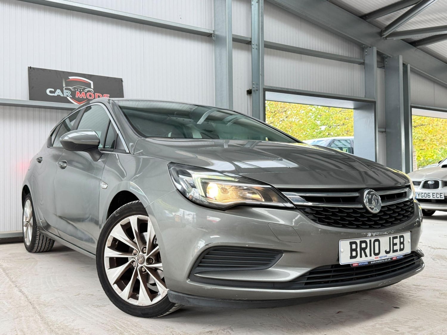 Vauxhall Astra 2017 - Cars