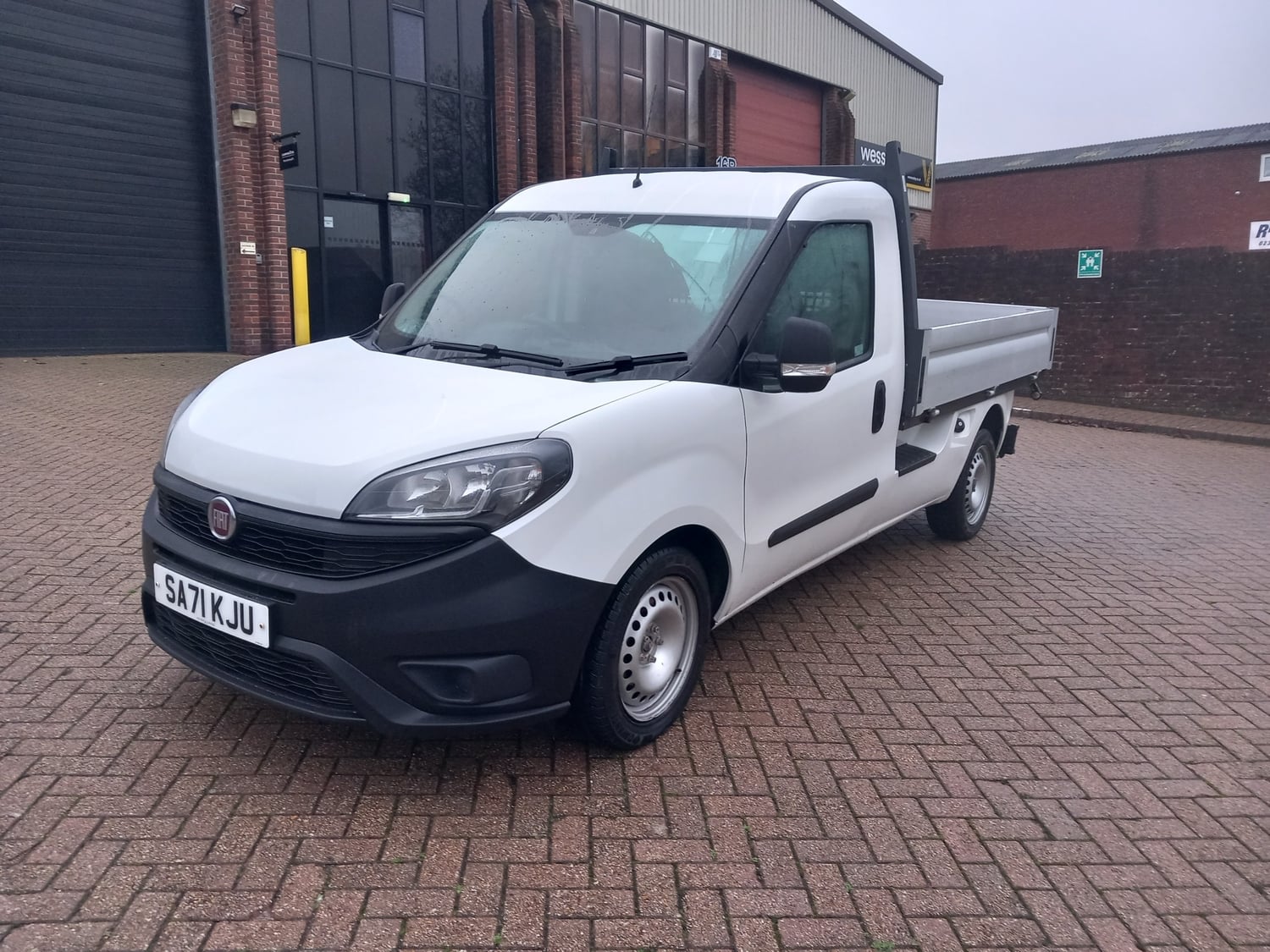 [ berth ]Fiat Doblo
