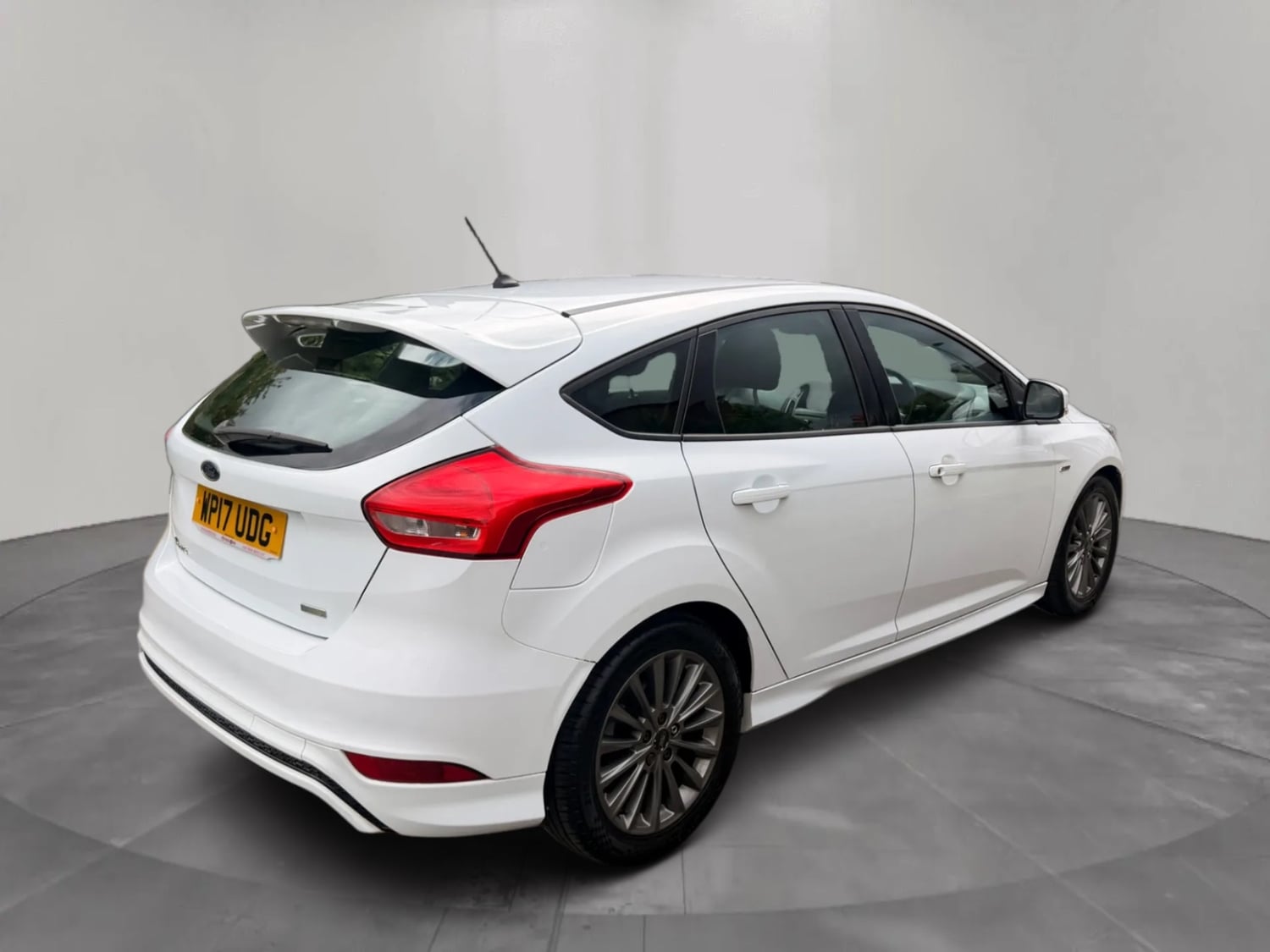 Ford Focus 2017 - Cars in Middlesbrough