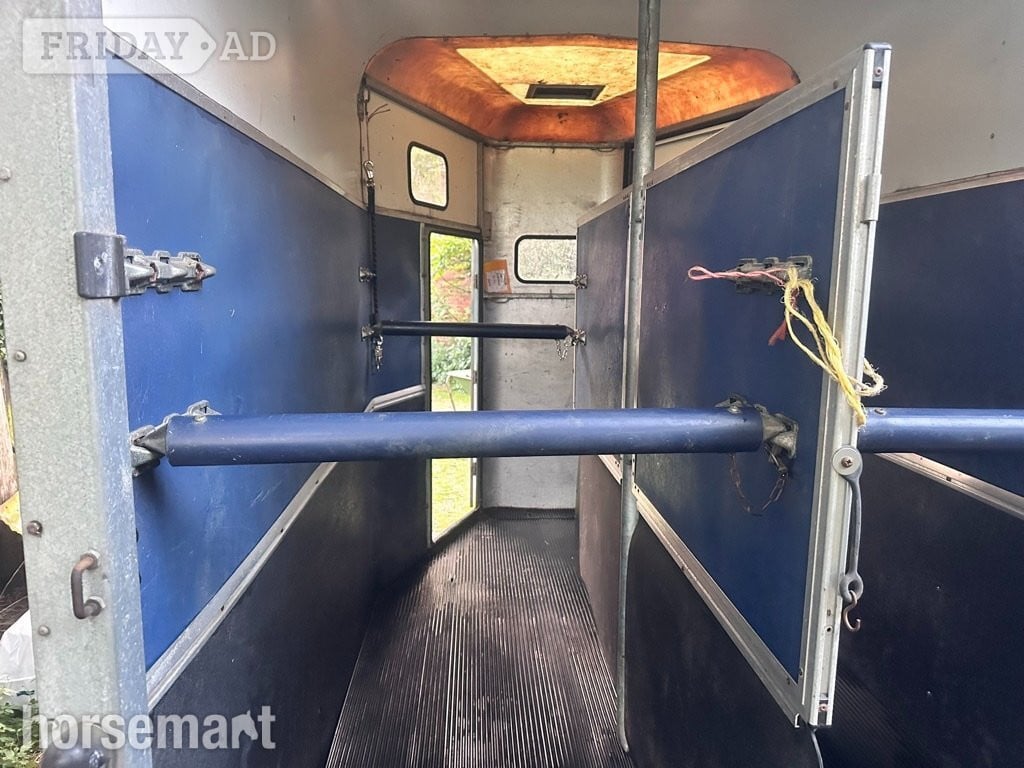 Ifor Williams HB505  Horse Trailer - Trailers & Horseboxes in Charlecote