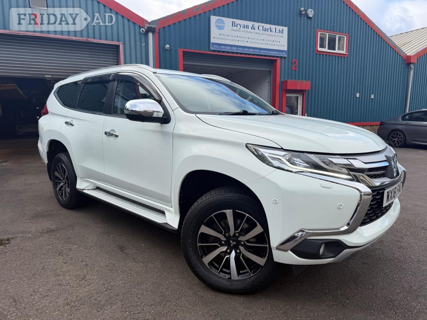 [ berth ]Mitsubishi Shogun Sport
